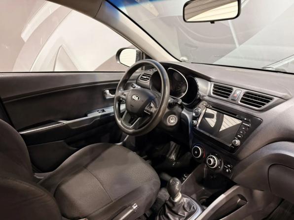 Kia Rio III с пробегом 2013 года, цена 645 000 рублей, 232215 км, седан, Автокод Объявления