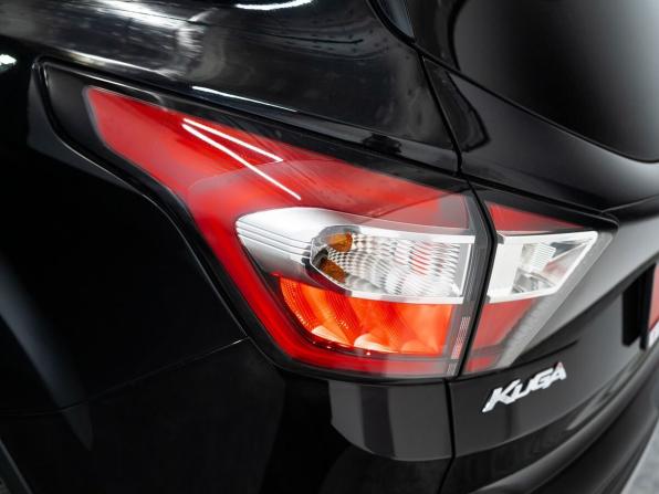Ford Kuga II Рестайлинг с пробегом 2018 года, цена 1 700 000 рублей, 119986 км, внедорожник, Автокод Объявления