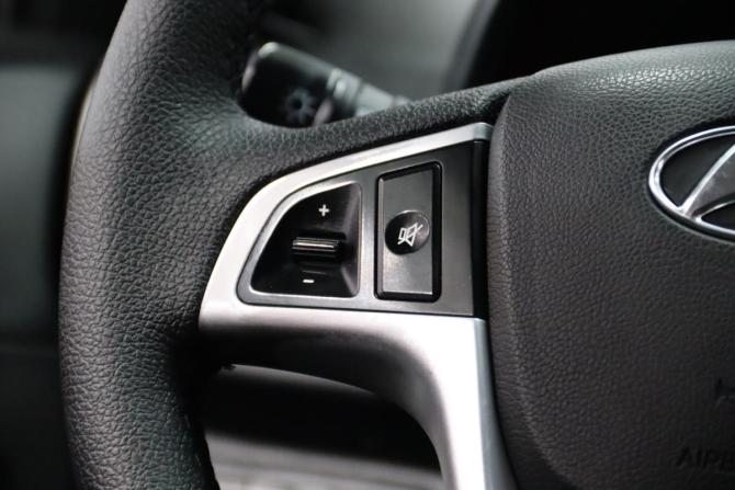 Hyundai Solaris I Рестайлинг с пробегом 2014 года, цена 945 350 рублей, 188559 км, седан, Автокод Объявления