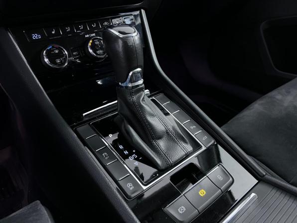 Skoda Superb III с пробегом 2017 года, цена 2 350 000 рублей, 92336 км, лифтбек, Автокод Объявления