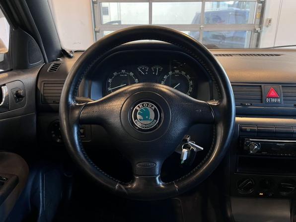 Skoda Octavia I (A4) Рестайлинг с пробегом 2006 года, цена 422 000 рублей, 249083 км, лифтбек, Автокод Объявления