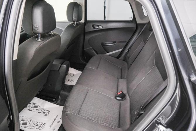 Opel Astra J Рестайлинг с пробегом 2013 года, цена 849 000 рублей, 189000 км, хэтчбек, Автокод Объявления