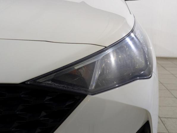 Hyundai Solaris II Рестайлинг с пробегом 2022 года, цена 1 515 000 рублей, 136830 км, седан, Автокод Объявления