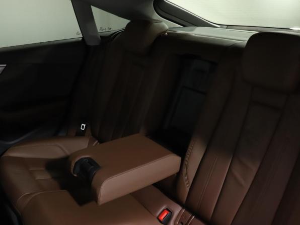 Audi A5 II (F5) с пробегом 2017 года, цена 2 500 000 рублей, 138177 км, лифтбек, Автокод Объявления