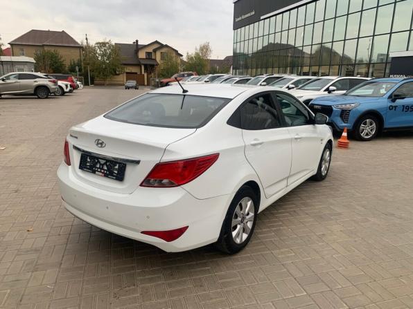 Hyundai Solaris I Рестайлинг с пробегом 2016 года, цена 699 900 рублей, 220172 км, седан, Автокод Объявления
