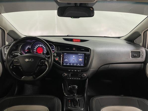 Kia Ceed II Рестайлинг с пробегом 2016 года, цена 1 329 000 рублей, 166519 км, универсал, Автокод Объявления