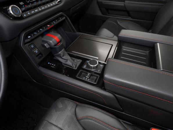 Toyota Sequoia III с пробегом 2023 года, цена 12 750 000 рублей, 25280 км, внедорожник, Автокод Объявления