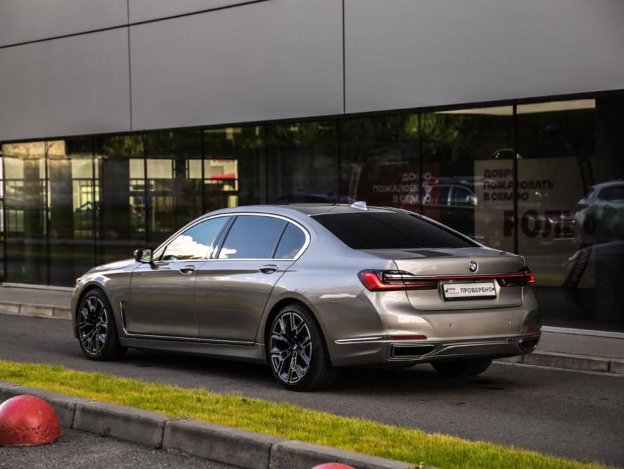 BMW 7 серии VI (G11/G12) Рестайлинг Санкт-Петербург  - изображение 9