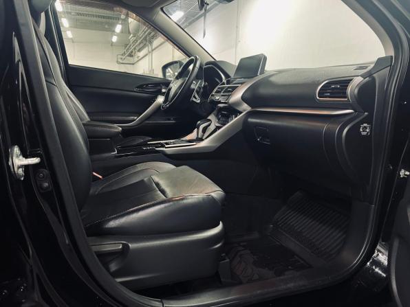 Mitsubishi Eclipse Cross I с пробегом 2018 года, цена 1 950 000 рублей, 72700 км, внедорожник, Автокод Объявления