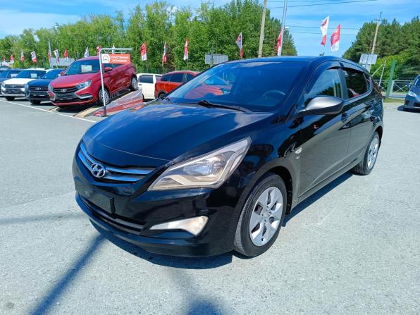 Hyundai Solaris I Рестайлинг с пробегом 2015 года, цена 994 995 рублей, 150001 км, хэтчбек, Автокод Объявления