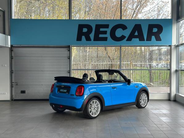 Mini Cabrio III с пробегом 2017 года, цена 1 930 000 рублей, 83581 км, кабриолет, Автокод Объявления
