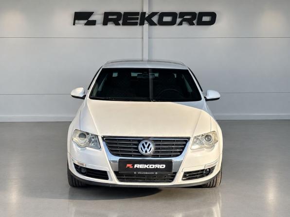 Volkswagen Passat B6 с пробегом 2007 года, цена 689 000 рублей, 277947 км, седан, Автокод Объявления