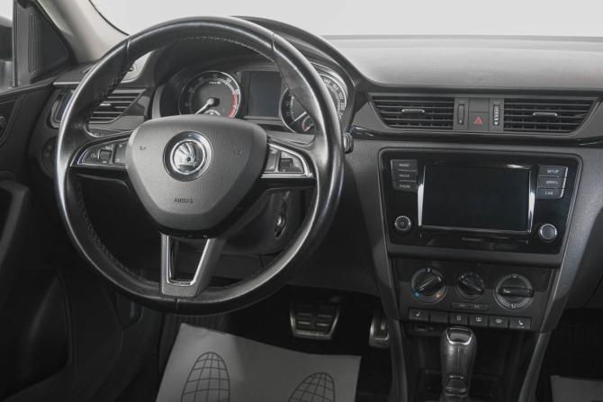 Skoda Rapid I Рестайлинг с пробегом 2018 года, цена 999 000 рублей, 333000 км, лифтбек, Автокод Объявления
