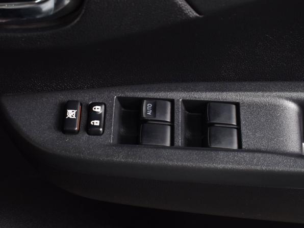 Toyota Ractis II с пробегом 2015 года, цена 1 144 995 рублей, 97298 км, хэтчбек, Автокод Объявления