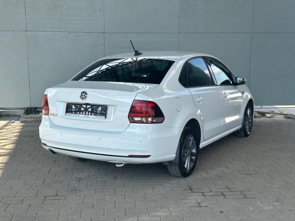 Volkswagen Polo V Рестайлинг с пробегом 2019 года, цена 1 390 000 рублей, 48126 км, седан, Автокод Объявления