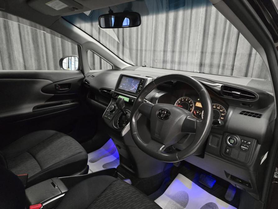 Toyota Wish II Красноярск  - изображение 11