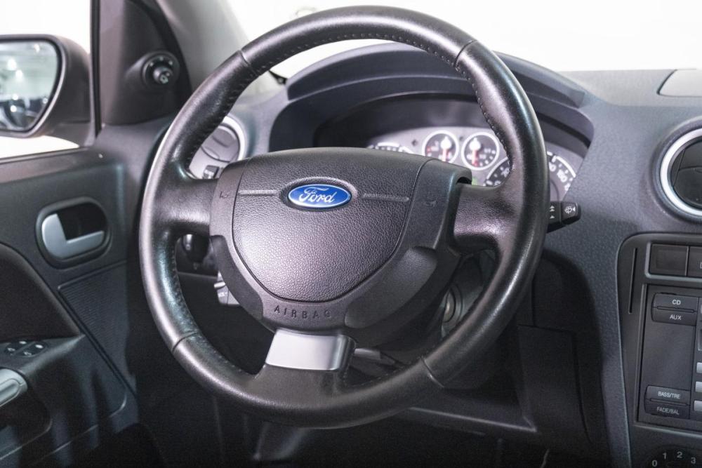 Ford Fusion I Рестайлинг Томск  - изображение 8