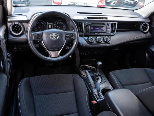 Toyota RAV4 IV (XA40) Рестайлинг с пробегом 2017 года, цена 2 043 400 рублей, 126804 км, внедорожник, Автокод Объявления