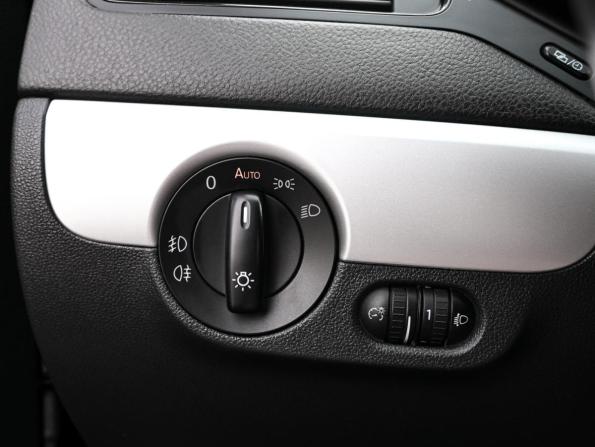 Volkswagen Jetta VI с пробегом 2011 года, цена 835 000 рублей, 191494 км, седан, Автокод Объявления