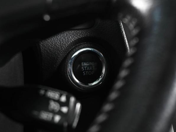 Toyota Camry VII (XV50) Рестайлинг с пробегом 2017 года, цена 2 149 000 рублей, 218854 км, седан, Автокод Объявления