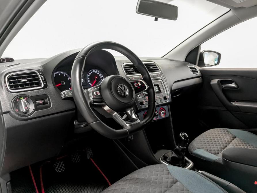 Volkswagen Polo V Рестайлинг Санкт-Петербург  - изображение 16