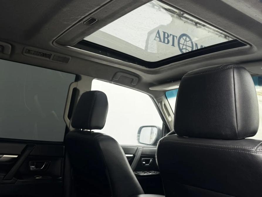 Mitsubishi Pajero IV Рестайлинг 1 Москва  - изображение 12