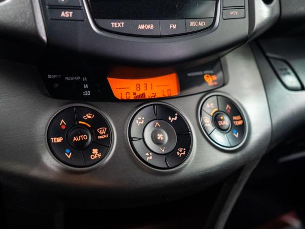 Toyota RAV4 III (XA30) Рестайлинг с пробегом 2011 года, цена 1 278 500 рублей, 262163 км, внедорожник, Автокод Объявления