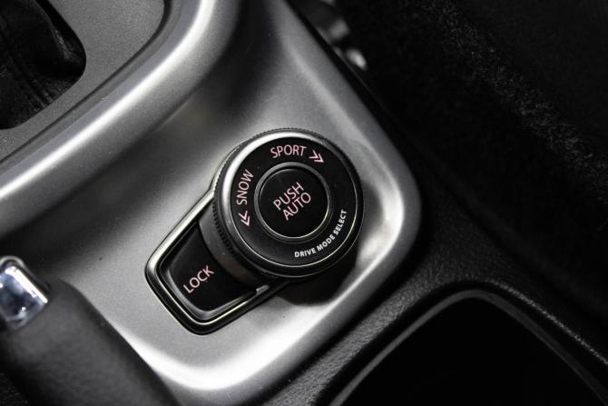 Suzuki Vitara II с пробегом 2018 года, цена 1 599 000 рублей, 143275 км, внедорожник, Автокод Объявления