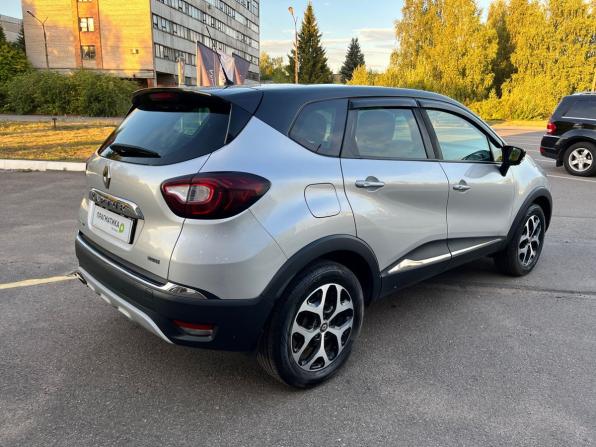 Renault Kaptur I с пробегом 2018 года, цена 1 840 000 рублей, 87940 км, внедорожник, Автокод Объявления