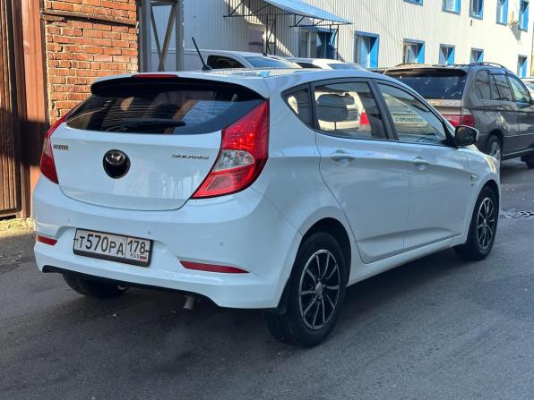 Hyundai Solaris I Рестайлинг с пробегом 2015 года, цена 845 000 рублей, 158057 км, хэтчбек, Автокод Объявления
