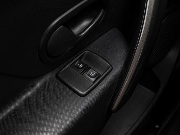 Renault Sandero II Рестайлинг с пробегом 2020 года, цена 1 239 000 рублей, 66329 км, хэтчбек, Автокод Объявления