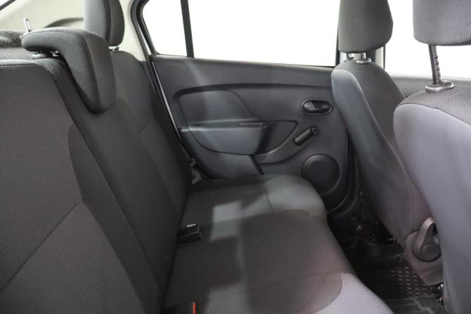 Renault Logan II с пробегом 2017 года, цена 699 000 рублей, 155000 км, седан, Автокод Объявления