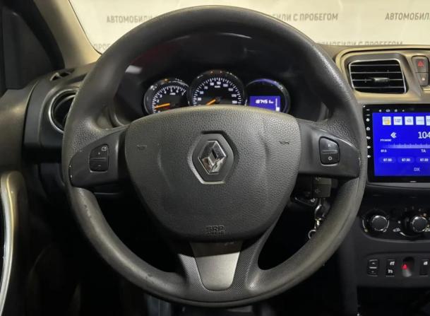 Renault Logan II с пробегом 2017 года, цена 589 000 рублей, 189000 км, седан, Автокод Объявления
