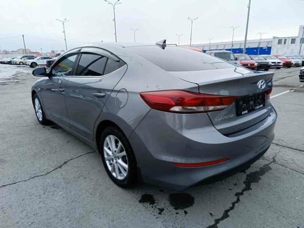 Hyundai Elantra VI (AD) с пробегом 2018 года, цена 1 399 995 рублей, 119937 км, седан, Автокод Объявления