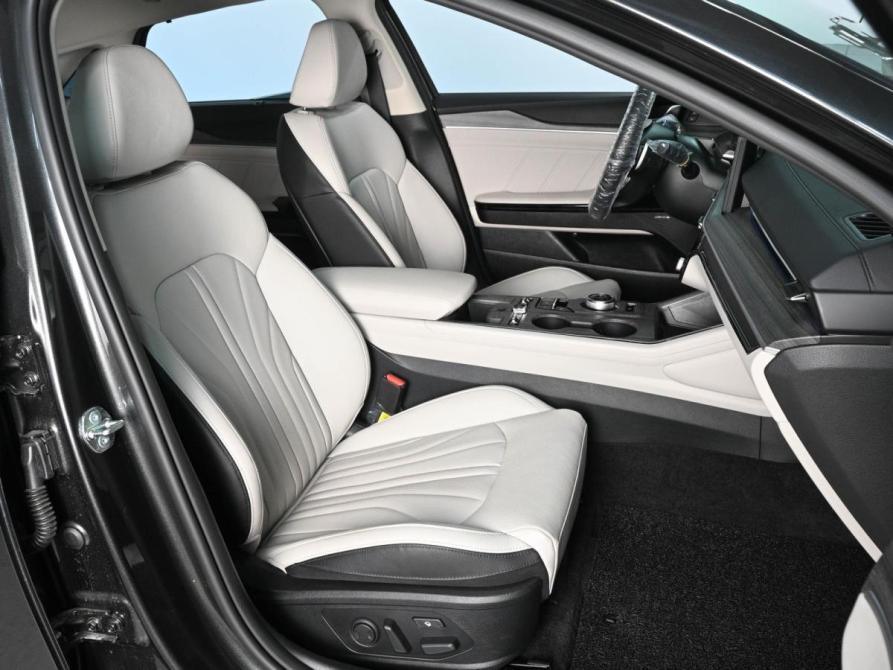 Kia K5 III Рестайлинг Ростов-на-Дону  - изображение 8