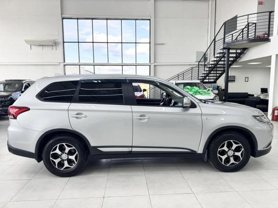Mitsubishi Outlander III Рестайлинг 3 Шахты  - изображение 6