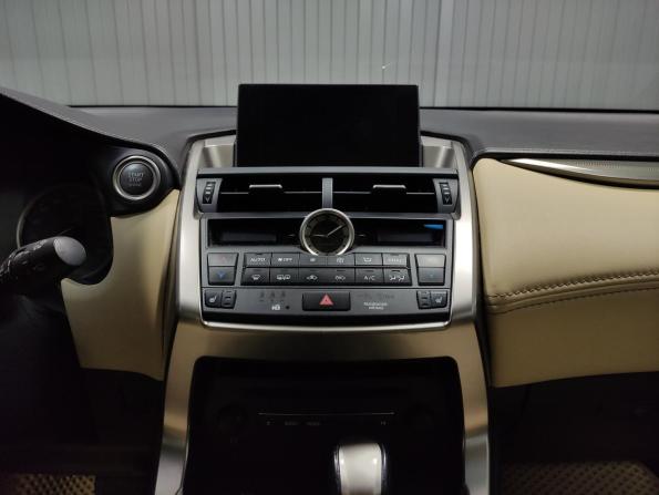 Lexus NX I с пробегом 2015 года, цена 2 905 000 рублей, 103100 км, внедорожник, Автокод Объявления