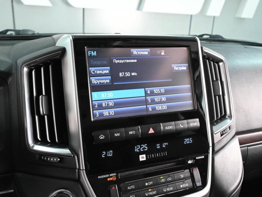 Toyota Land Cruiser 200 Series Рестайлинг 2 Ростов-на-Дону  - изображение 15