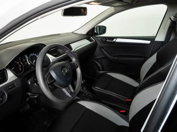 Skoda Rapid I Рестайлинг с пробегом 2019 года, цена 1 421 000 рублей, 81235 км, лифтбек, Автокод Объявления