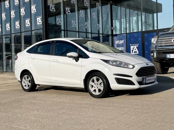 Ford Fiesta Mk6 Рестайлинг с пробегом 2016 года, цена 770 000 рублей, 101000 км, седан, Автокод Объявления