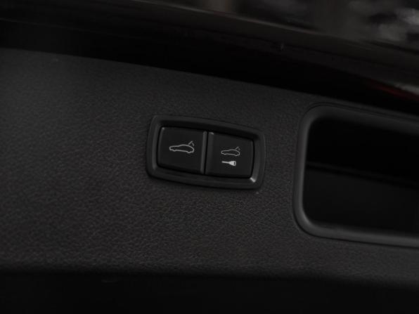 Porsche Macan I с пробегом 2017 года, цена 4 225 000 рублей, 102763 км, внедорожник, Автокод Объявления