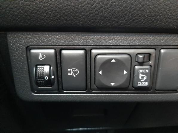 Nissan Tiida I Рестайлинг с пробегом 2010 года, цена 770 000 рублей, 117361 км, хэтчбек, Автокод Объявления