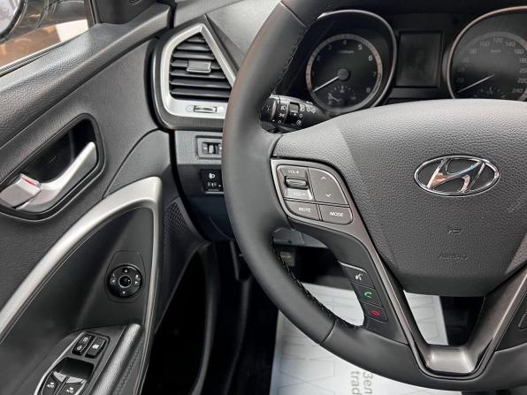 Hyundai Santa Fe III Рестайлинг с пробегом 2016 года, цена 1 995 000 рублей, 112113 км, внедорожник, Автокод Объявления