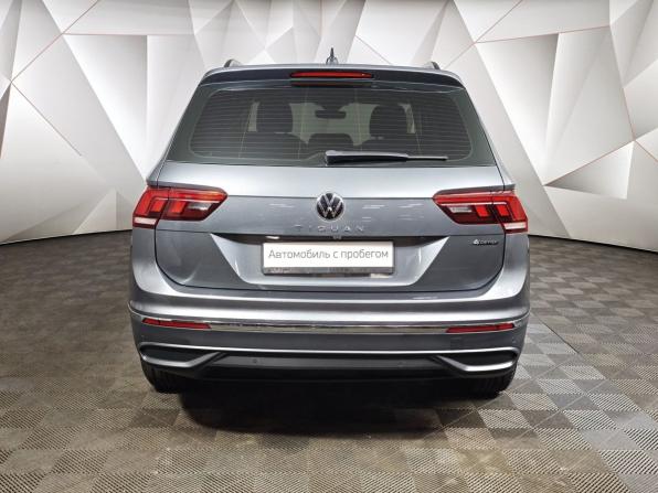 Volkswagen Tiguan II Рестайлинг с пробегом 2022 года, цена 3 030 000 рублей, 73518 км, внедорожник, Автокод Объявления