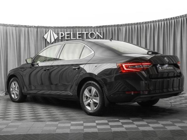 Skoda Superb III с пробегом 2018 года, цена 2 290 000 рублей, 99536 км, лифтбек, Автокод Объявления