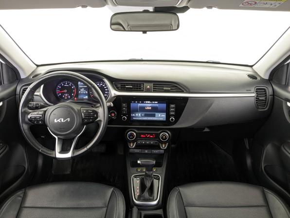 Kia Rio IV Рестайлинг с пробегом 2021 года, цена 1 670 000 рублей, 53811 км, седан, Автокод Объявления