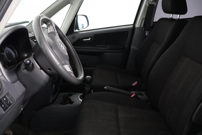Suzuki SX4 I (Classic) Рестайлинг с пробегом 2010 года, цена 549 000 рублей, 179000 км, седан, Автокод Объявления