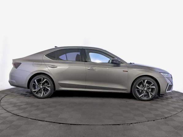 Skoda Octavia IV (A8) с пробегом 2023 года, цена 2 855 000 рублей, 59026 км, лифтбек, Автокод Объявления