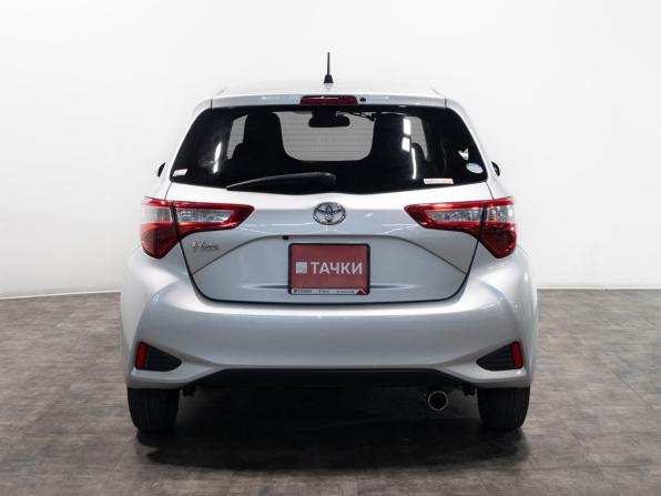 Toyota Vitz III (XP130) Рестайлинг 2 с пробегом 2018 года, цена 1 100 000 рублей, 82591 км, хэтчбек, Автокод Объявления