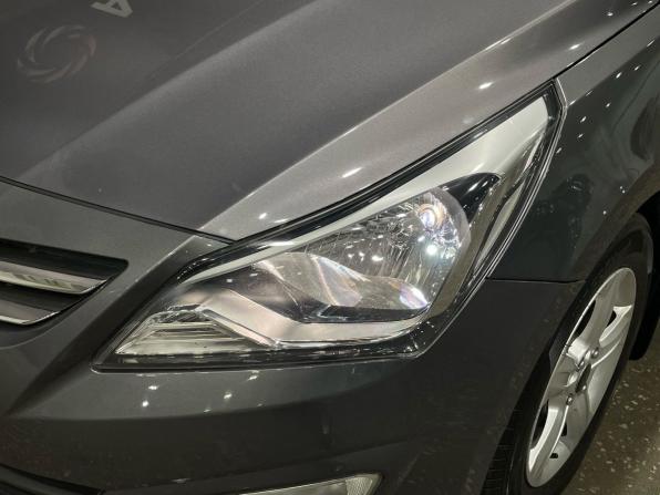 Hyundai Solaris I Рестайлинг с пробегом 2015 года, цена 890 000 рублей, 178380 км, хэтчбек, Автокод Объявления